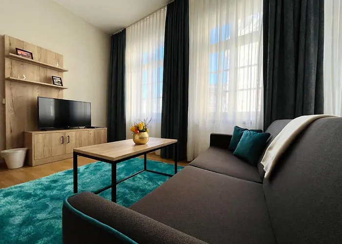 Gemuetliches Mit Blick Zur Frauenkirche