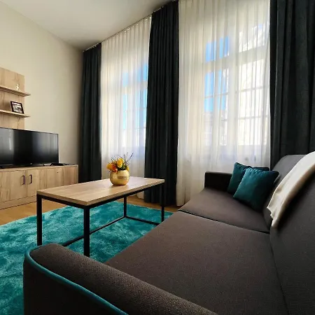 Gemuetliches Mit Blick Zur Frauenkirche